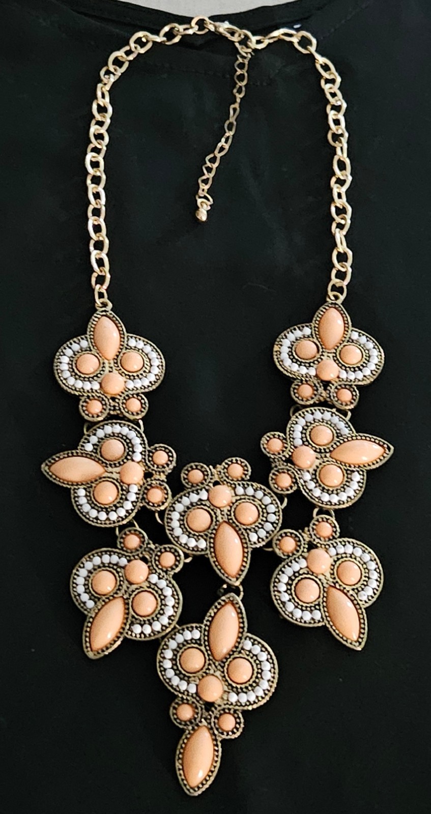 Peach Cabochon White Bead Floral Drop V-Shaped Bib Necklace 14 Inch