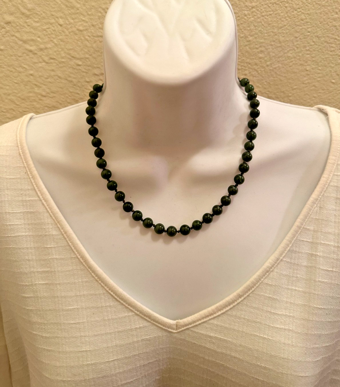 8mm Round Genuine Natural Green Jade Stone Women’s Necklace Jewelry Choker 18″