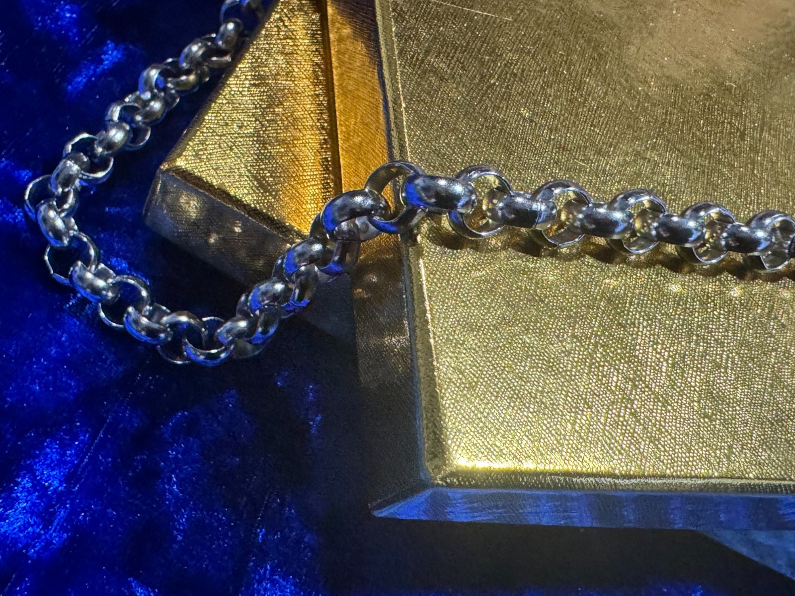 Rollo Chain Necklace 8 Mm Golden Plated or Steel Silvery Grey 24″ Real Nice