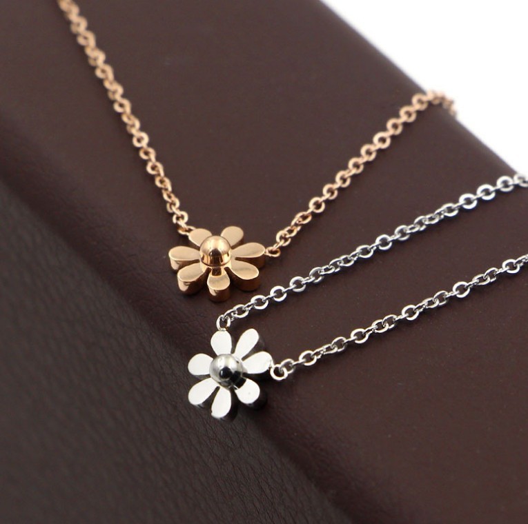 Rose Gold Silver Elegant Daisy Pendant Jewelry Stainless Steel Necklace Gift PE8