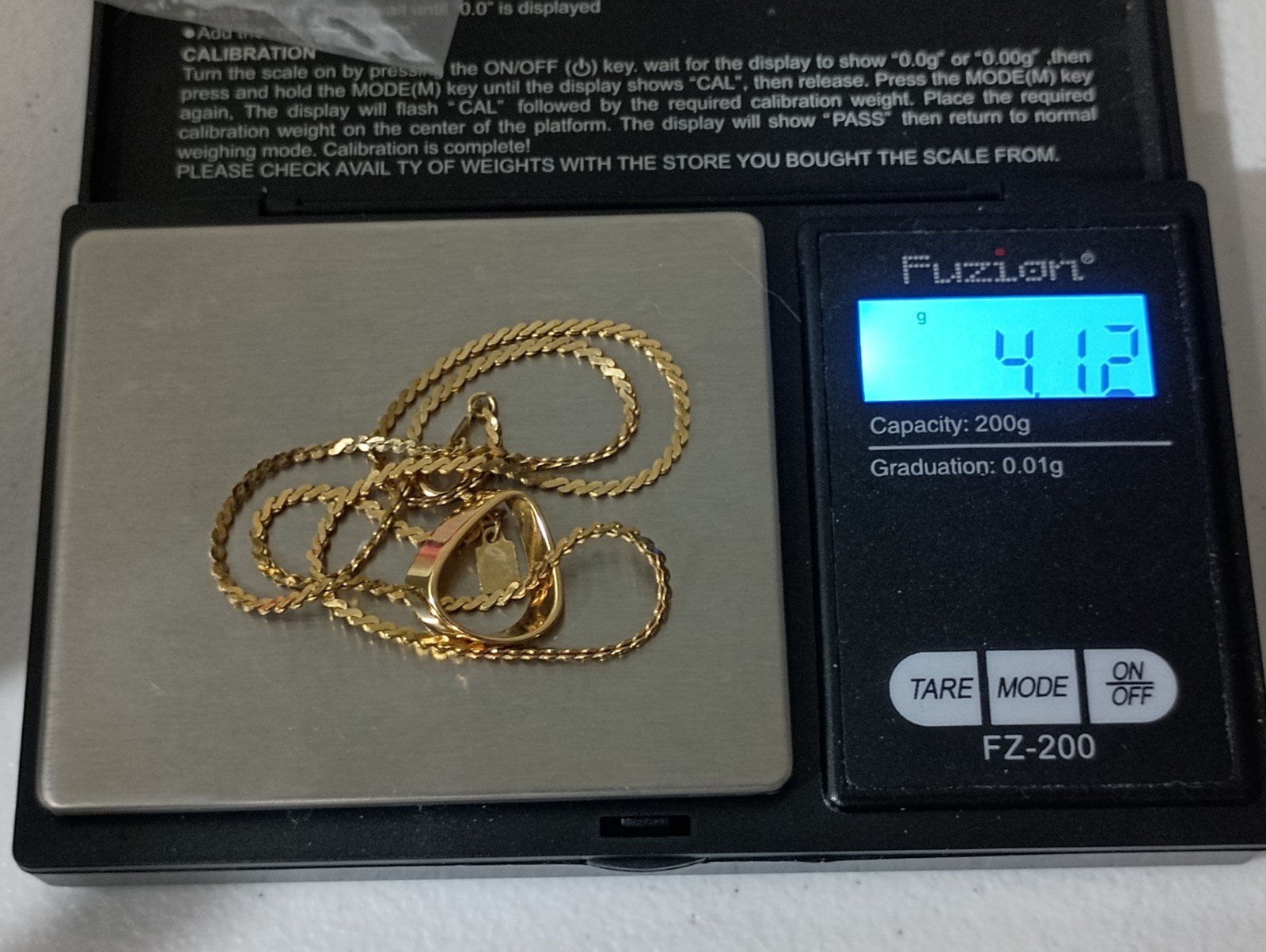 Accents by Hallmark Card Flawless Gold Tone Vine Chain Open Triangle Pendant 14″