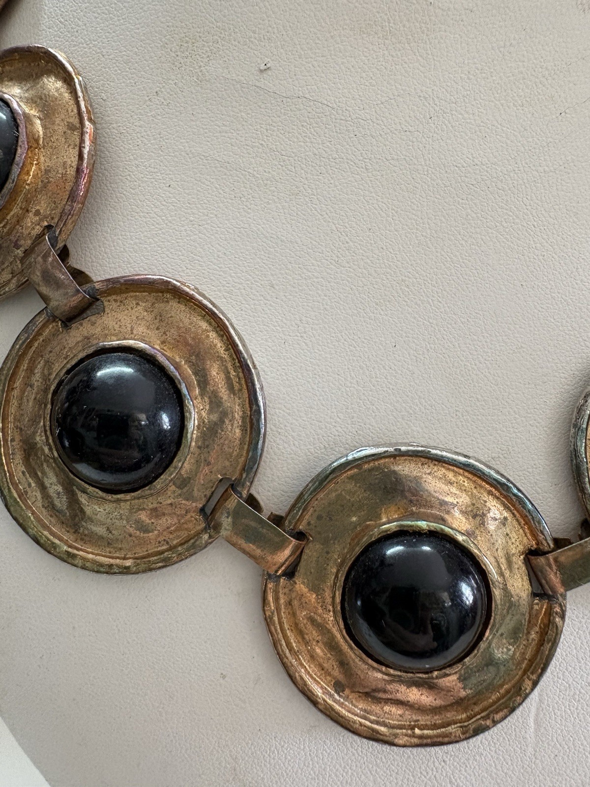 Vintage Chocker Necklace Large Modernist Hammered Disks W Black Cabochons 80’s