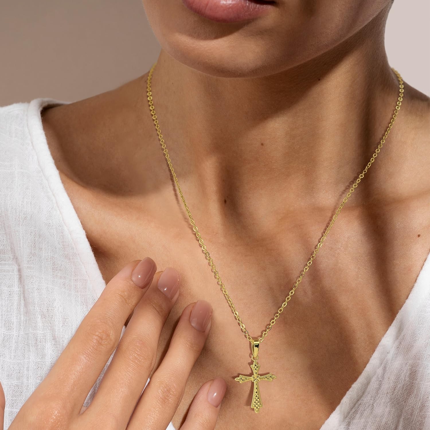 Gold Cross Necklace for Women, 14K Vintage-Inspired Pendant Chain, 26mm Jewelry