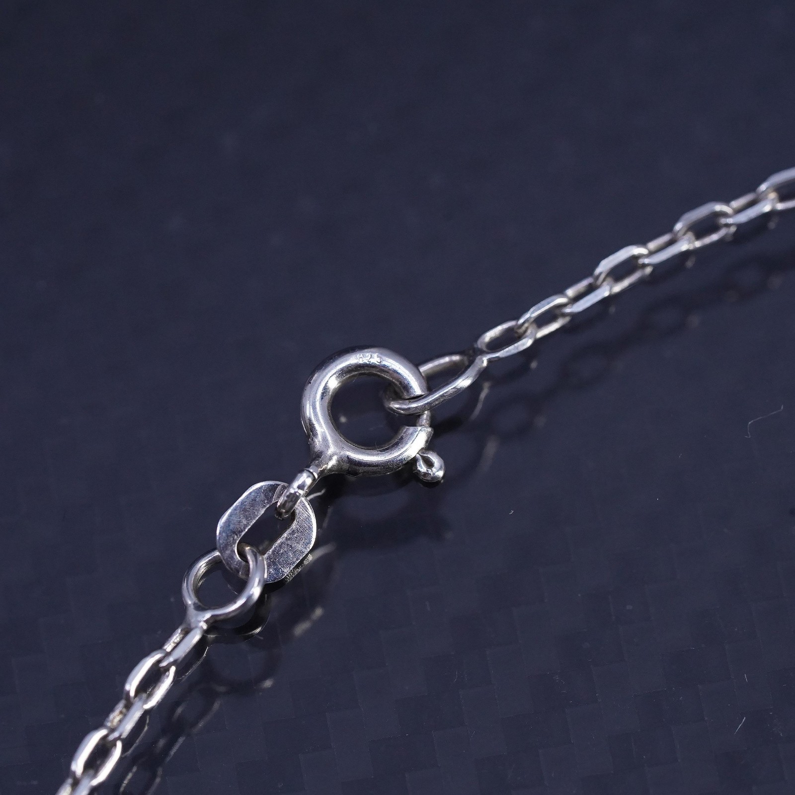 18”, vintage Designer Signed sterling silver 925 ribbed circle chain necklace