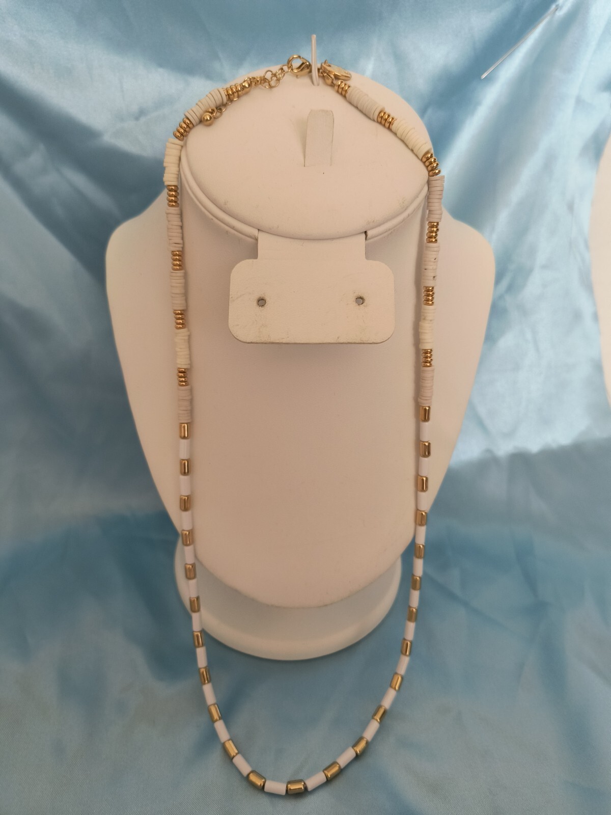 Aeropostale Necklace White and Gold Color Acrylic Beads Appx 24 inches Long