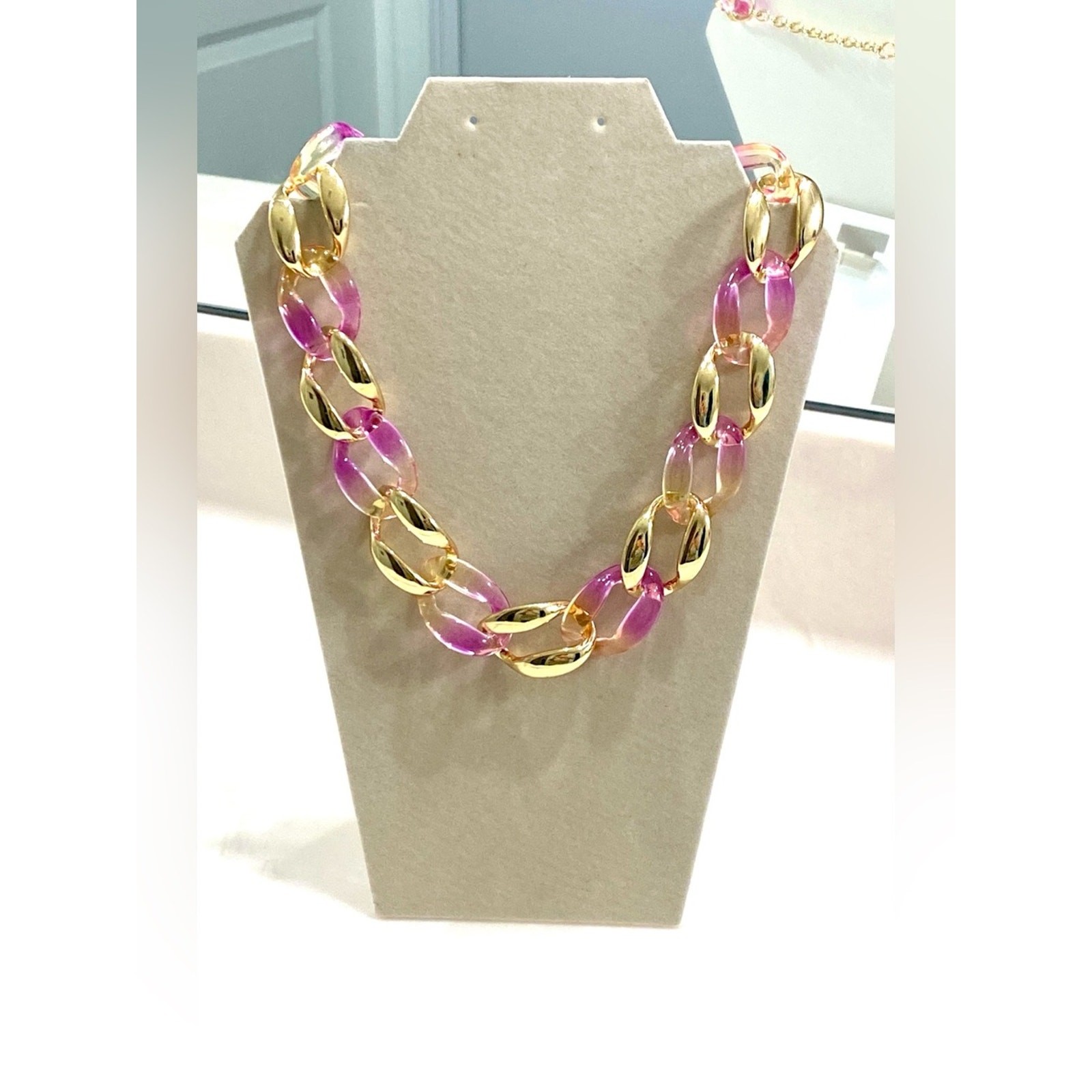 Luminous Gold and Pink Chunky Link Necklace