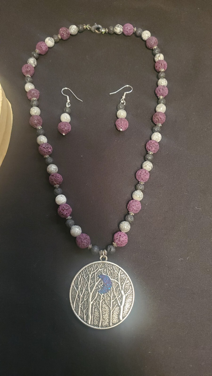 Handmade Womens Necklace Set Semi Precious Moon And Trees Pendant 20″ Total