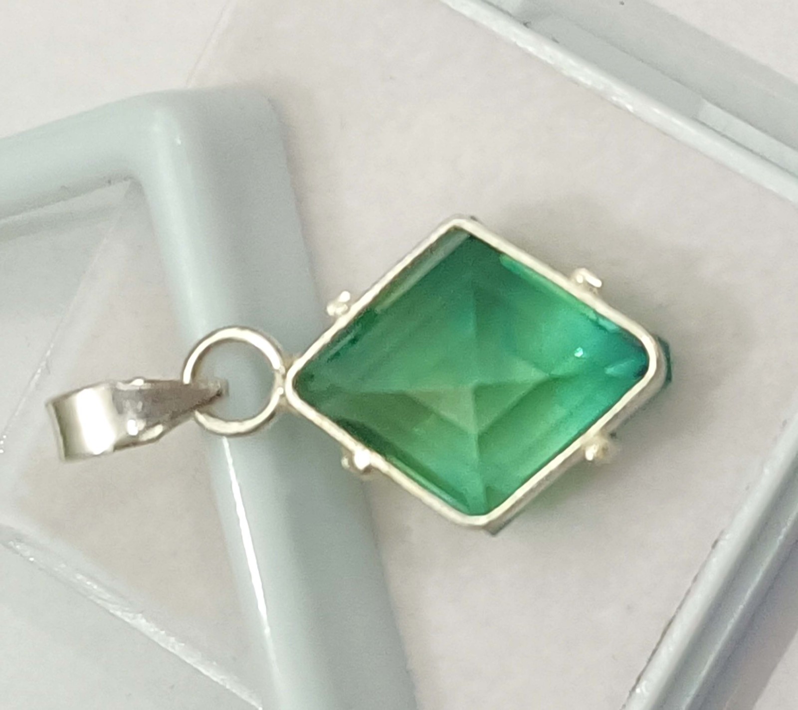 29.15 Ct Natural Green Sapphire Fancy Gemstone Pendant Sterling Silver Jewelry
