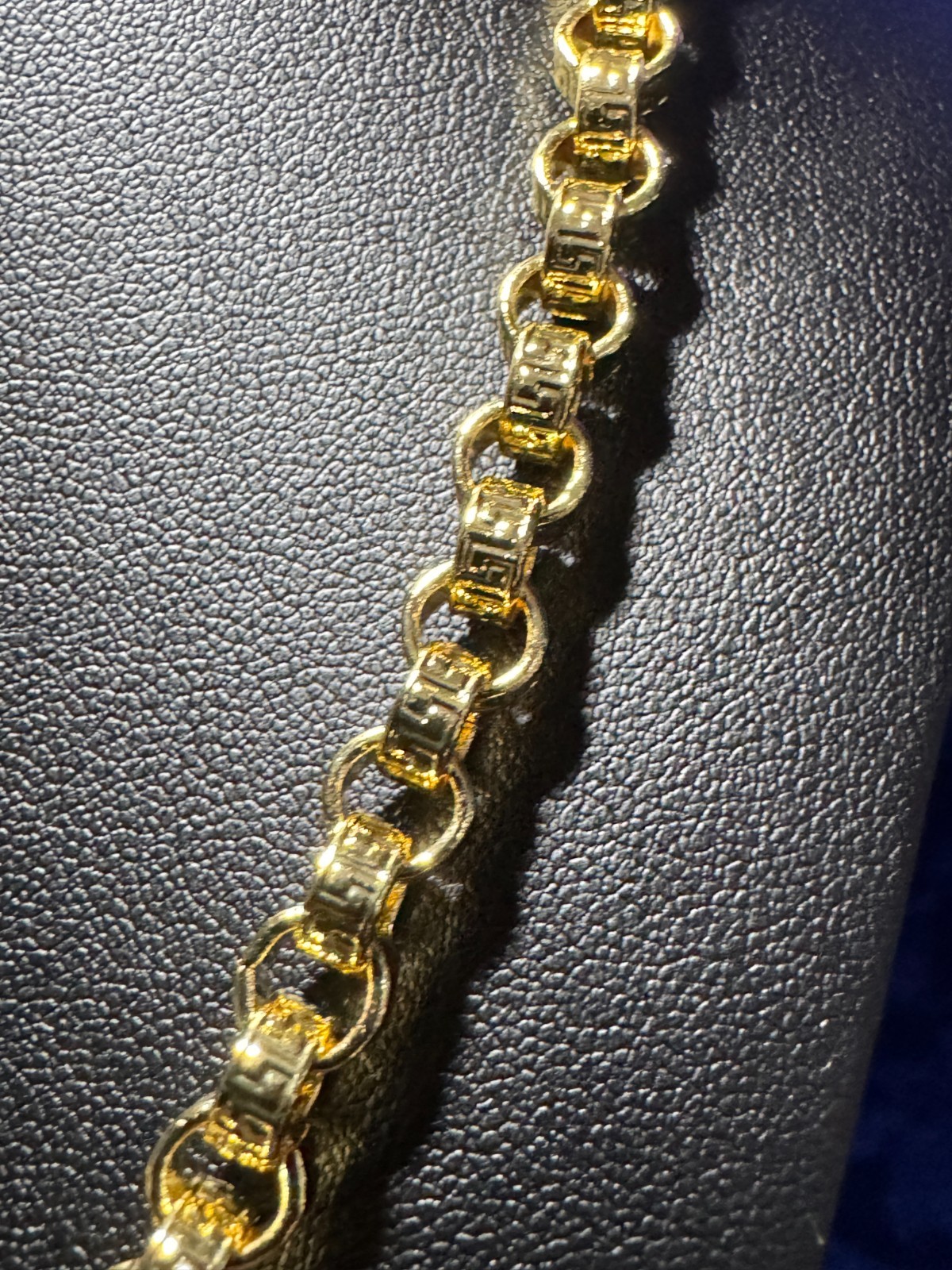 Unique Rollo Necklace 7 Mm with Auspicious Engraved Pattern 24″ Treasurable