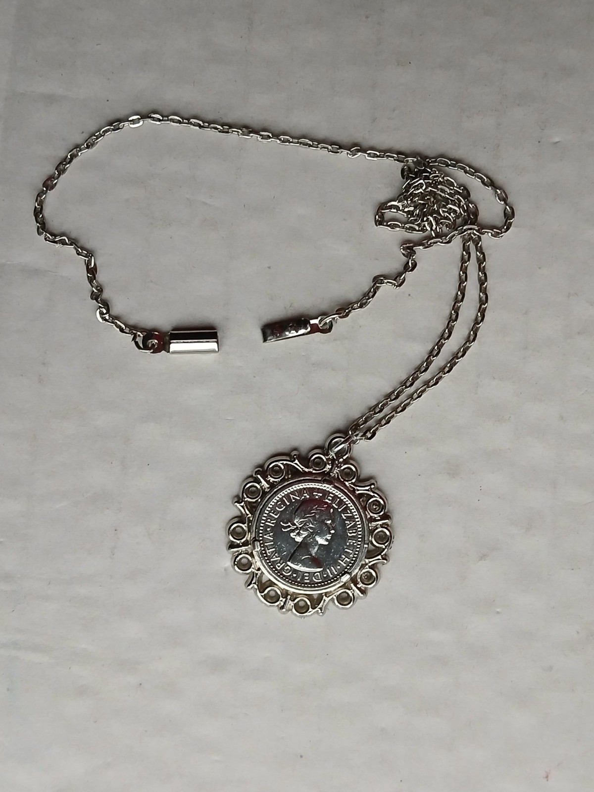 Queen Elizabeth Rear Sixpence Coin Pendant on a Metal Necklace 47cm Length #411
