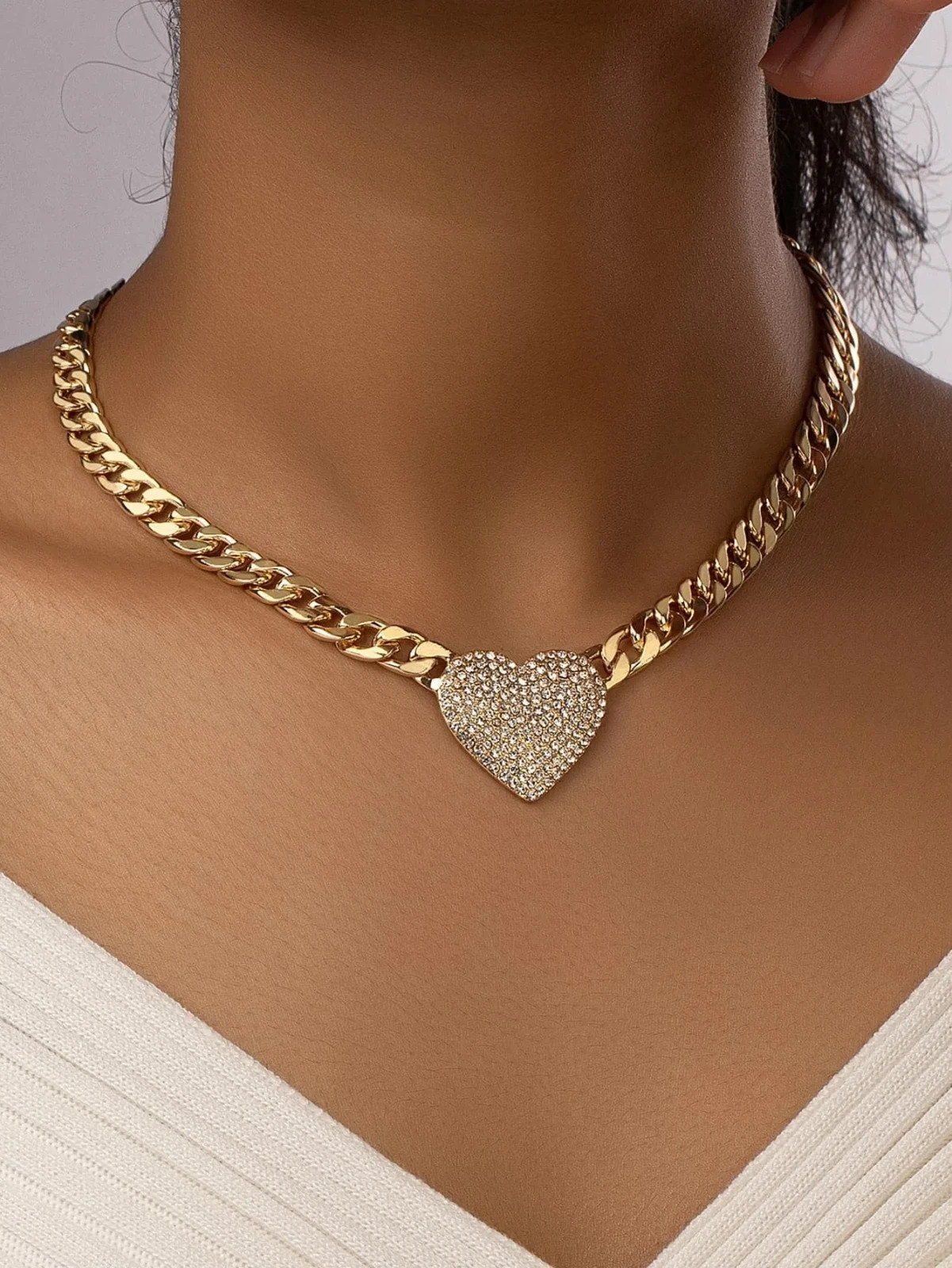 Elegant Rhinestone Heart Chunky Necklace for Women Fashion Statement Chain Jewel