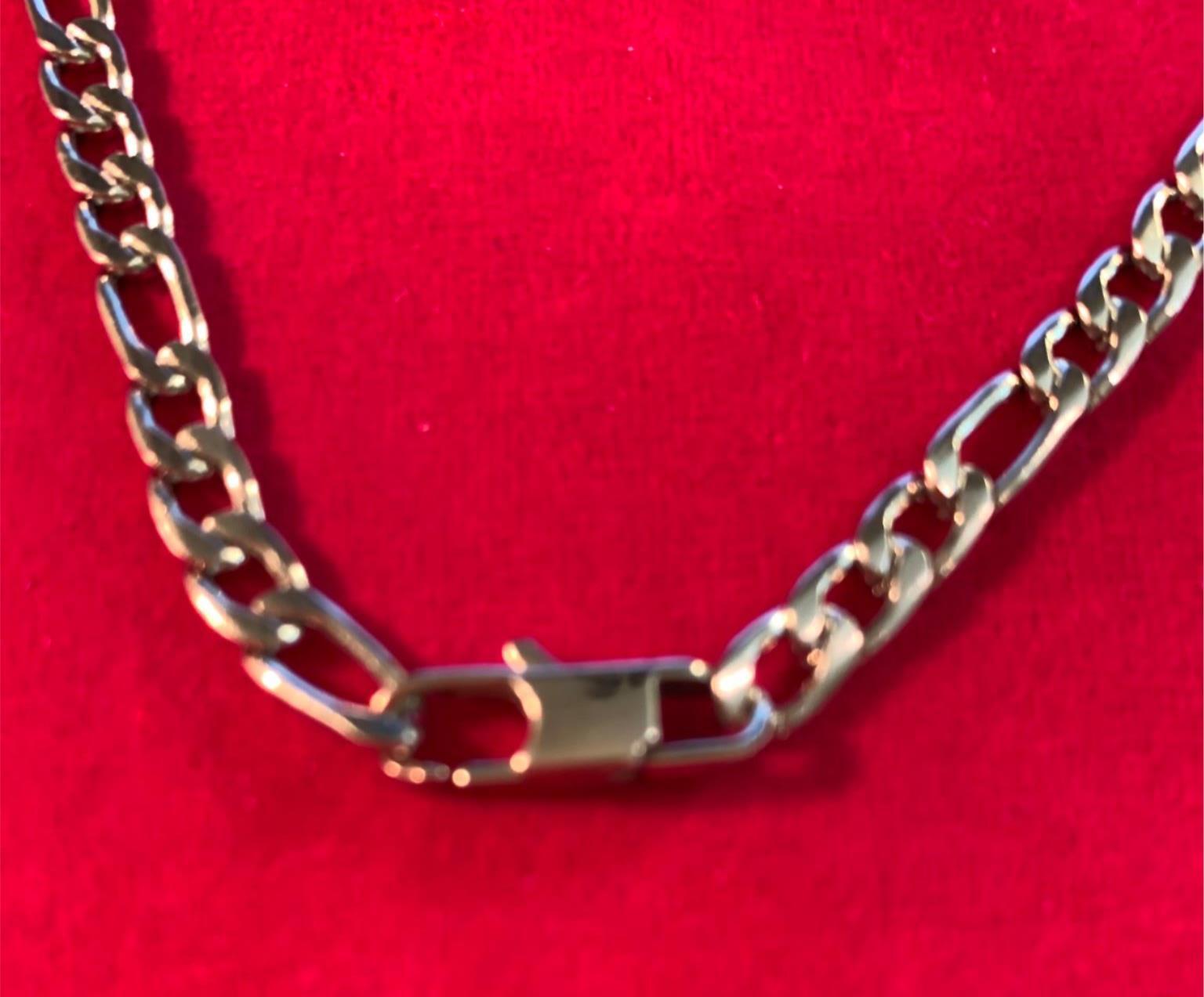 26 inch 5MM STAINLESS STEEL SILVER FIGARO NECKLACE WITH DESIGNER CLASP