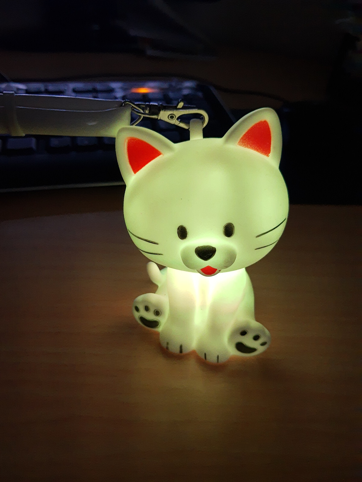Concert WHITE CAT Multi-Function GLOW Necklace for Adults OR Kids! AWESOME FUN!