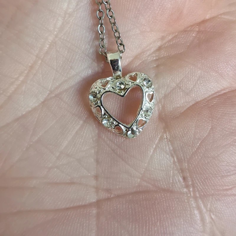 Delicate Crystal Open Heart Necklace – Silver Tone – 40–45cm Adjustable