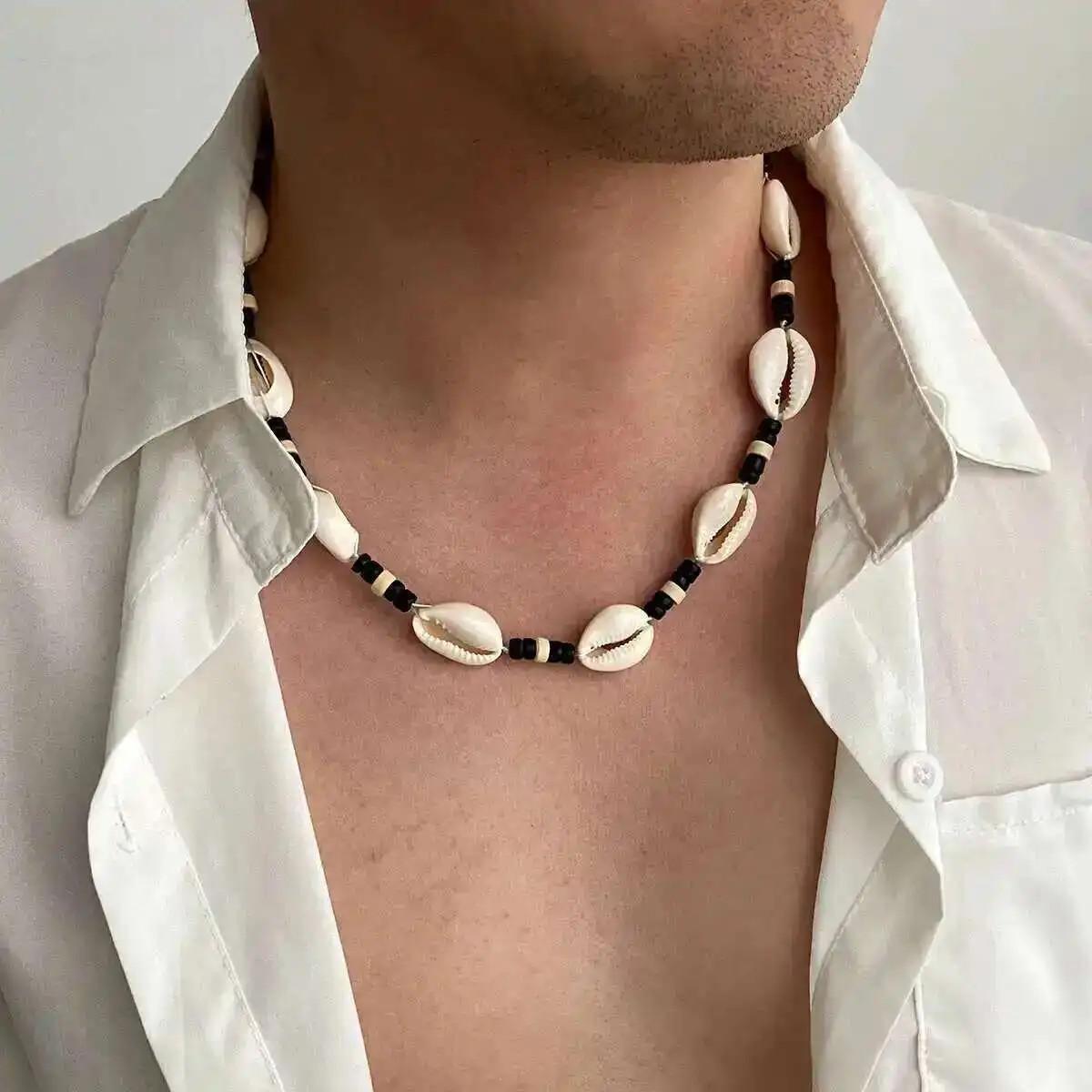 Bohemian Scallop Wood Bead Choker Necklace for Men Retro Adjustable Short