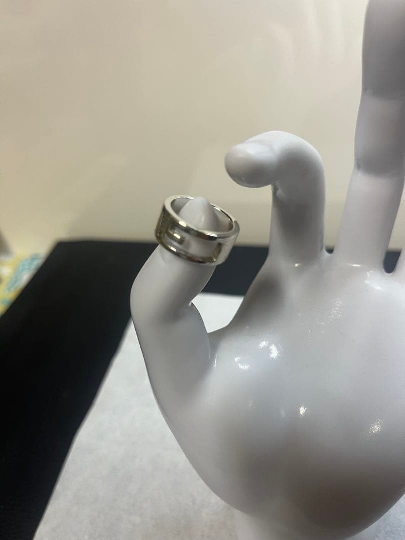 Shining Beauty! GUCCI G Logo Ring, Size 8, Ring & Necklace Set.