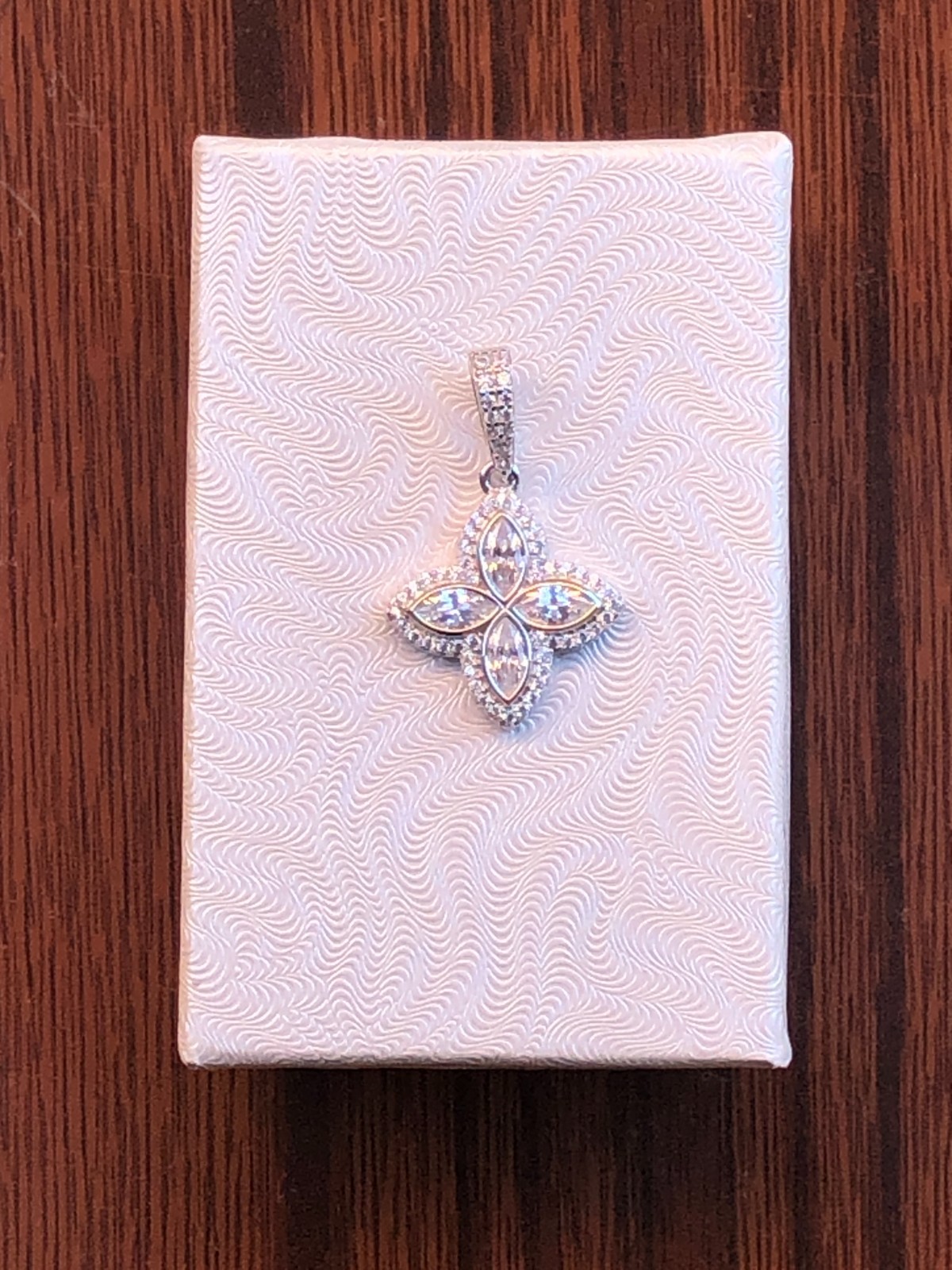 925 Sterling Silver CZ Four Leaf Clover Flower Pendant Women 17mm(0.67″)/28mm