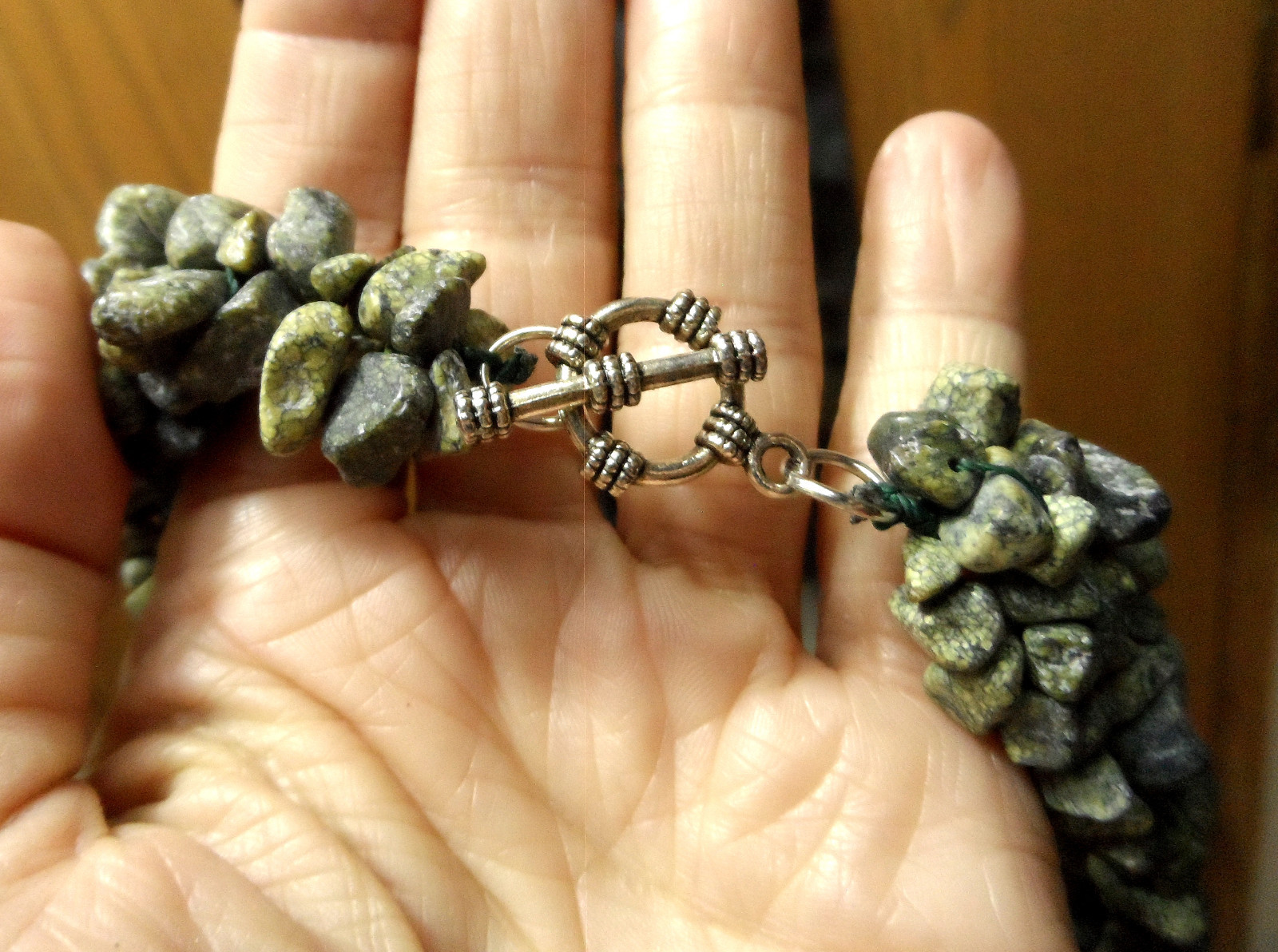 New HOWLITE Green Chip, 4 Strands String Necklace 17″ Marbled Stone Rock Choker