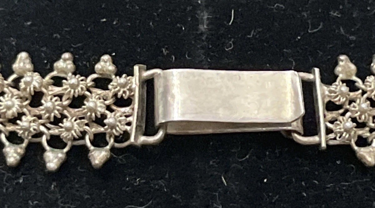 Beautiful Sterling Silver Flower Woven Necklace Chain 15” Marked .950