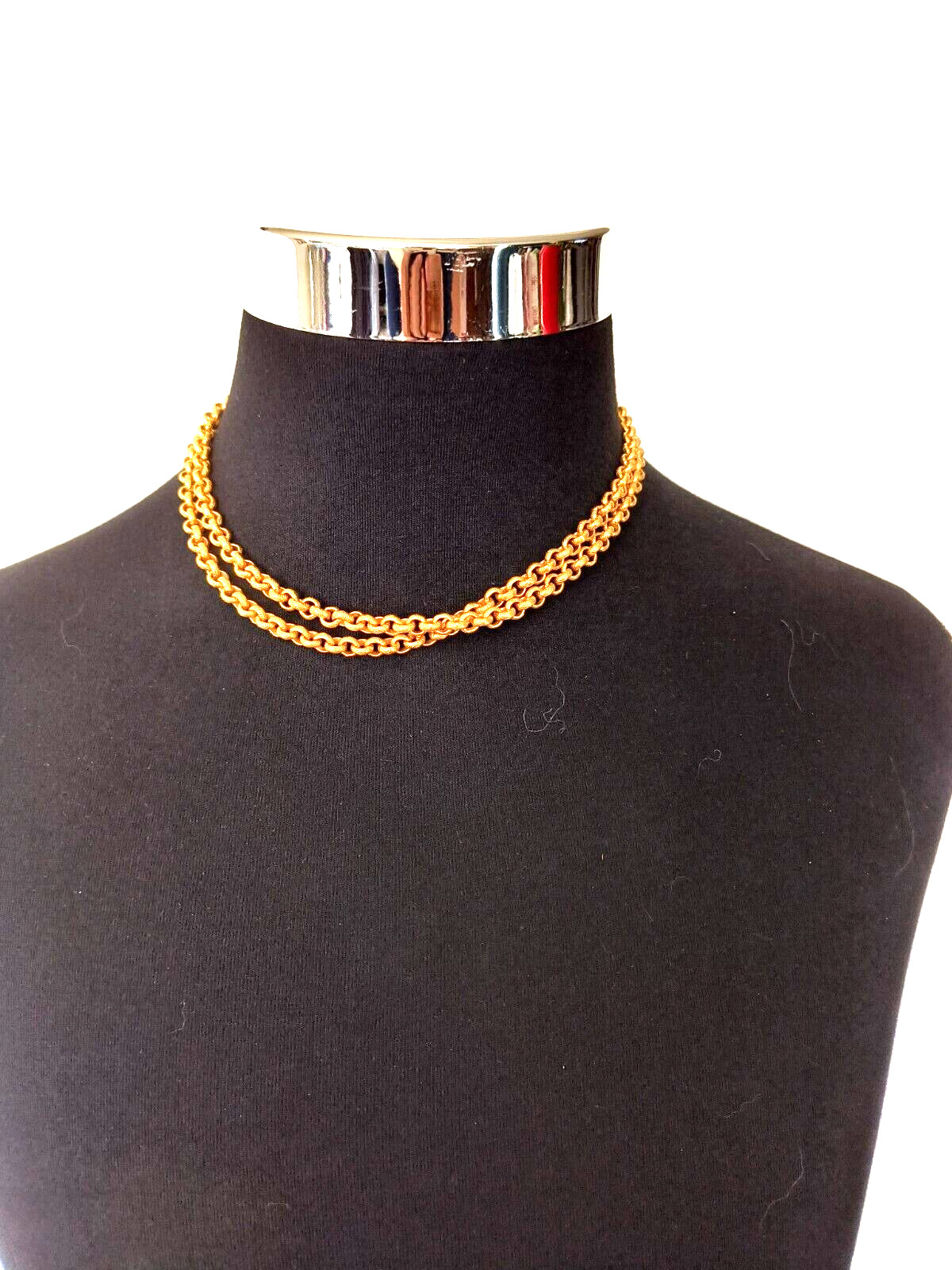 Women’s Necklace Goldtone Chain Links with Hook Style Closure Appx. 38 Inches