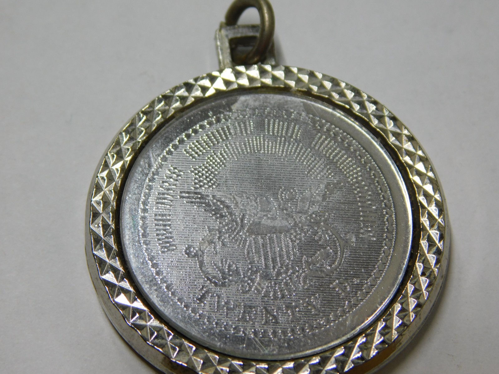 G5 Vintage 1776 Liberty Coin Replica Pendant Twenty D Silver Tone Medallion