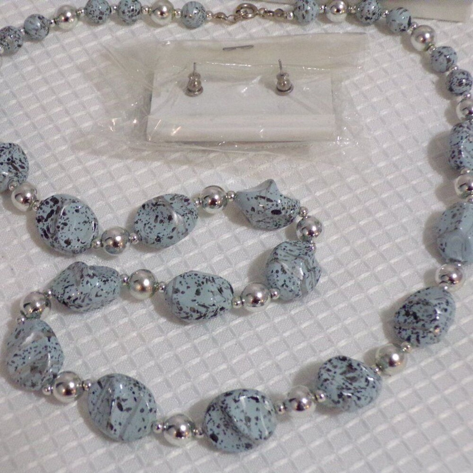 Women’s Necklace Blue w/Black & Gray Specks w/Silver Accents & Earrings to Match