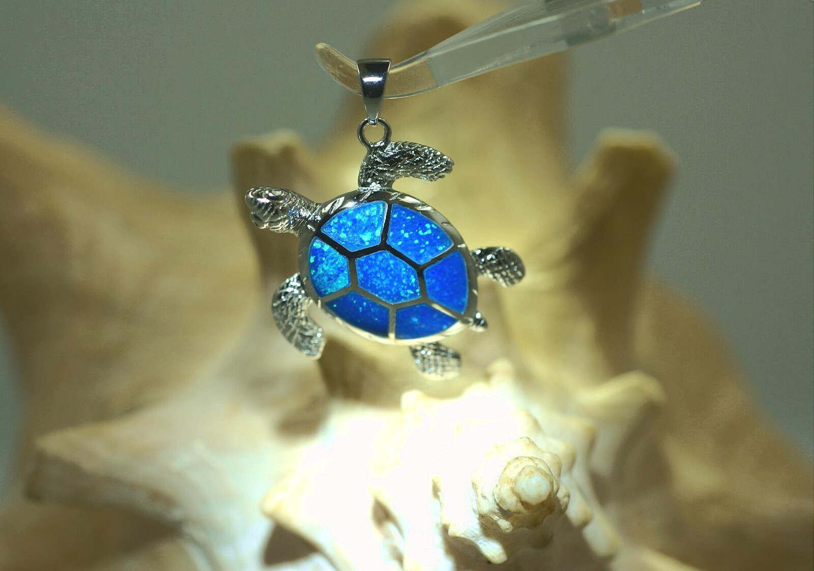 26MM RHODIUM 925 STER SILVER INLAID BLUE OPAL TEXTURED HAWAIIAN TURTLE PENDANT