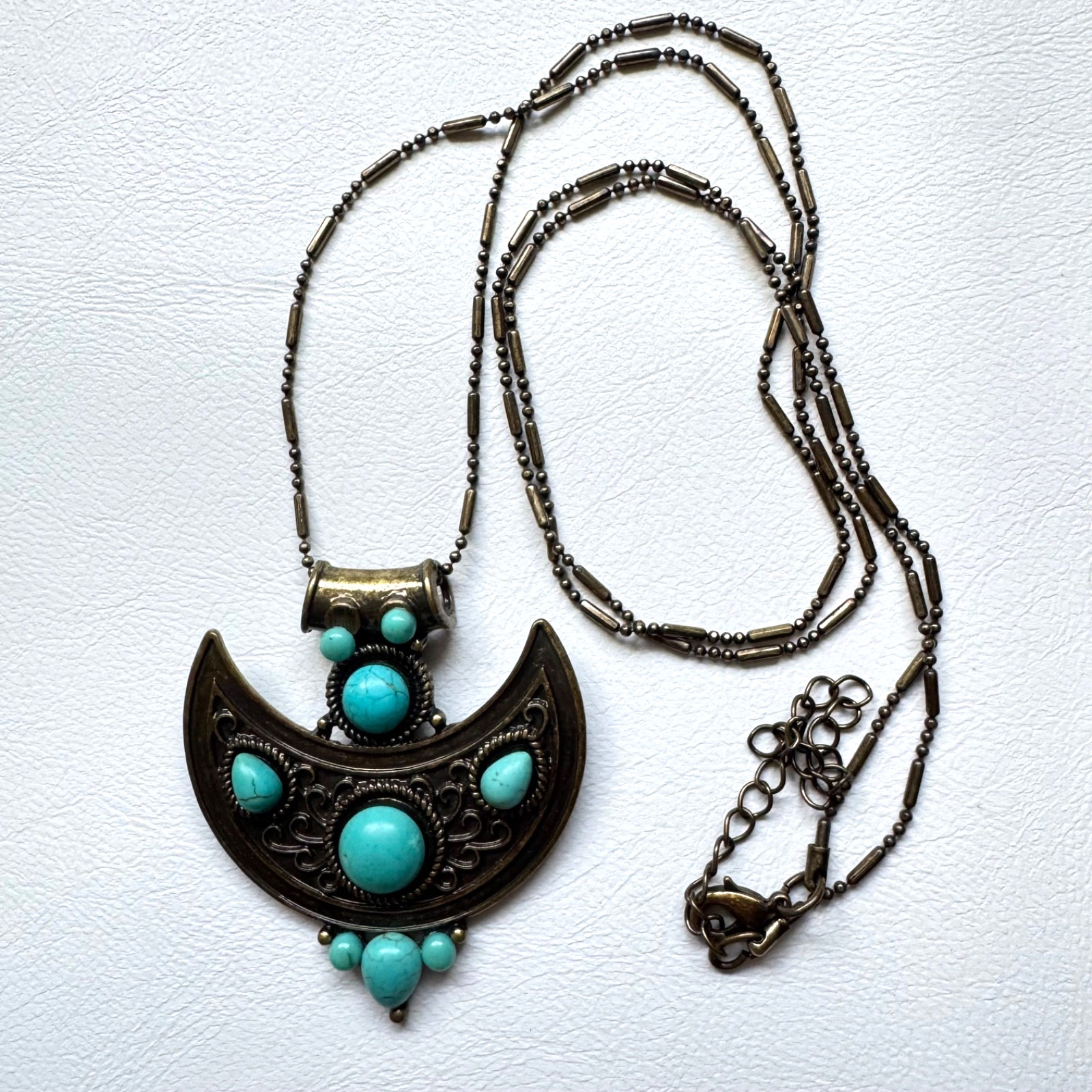 Vintage Boho Crescent Moon Pendant Necklace Faux Turquoise Antique Bronze Chain