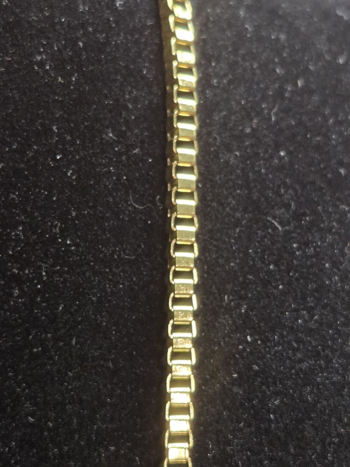 23″ Gold Tone Venetian Box Chain Necklace 1/8″ Wide Lobster Clasp