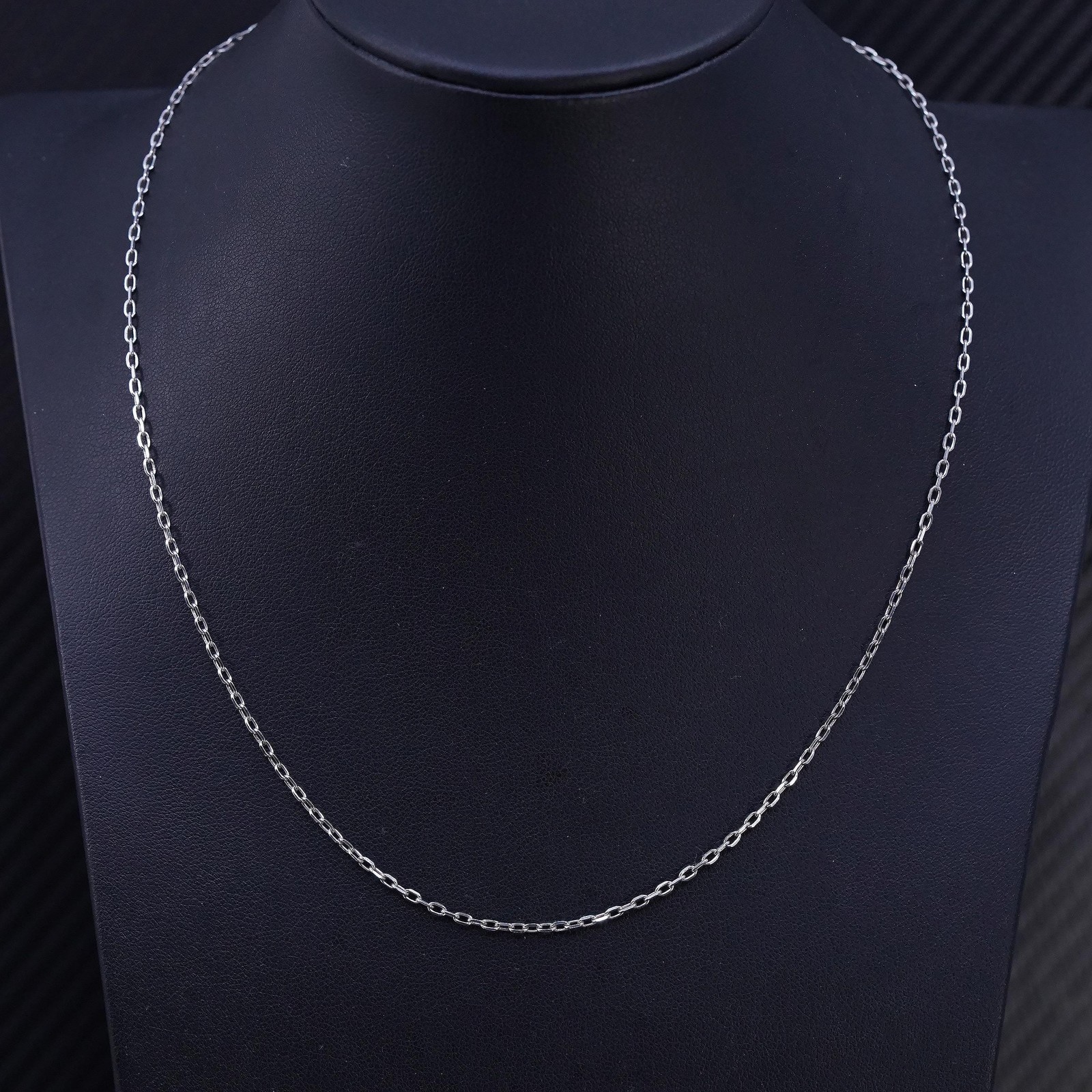 18”, vintage Designer Signed sterling silver 925 ribbed circle chain necklace