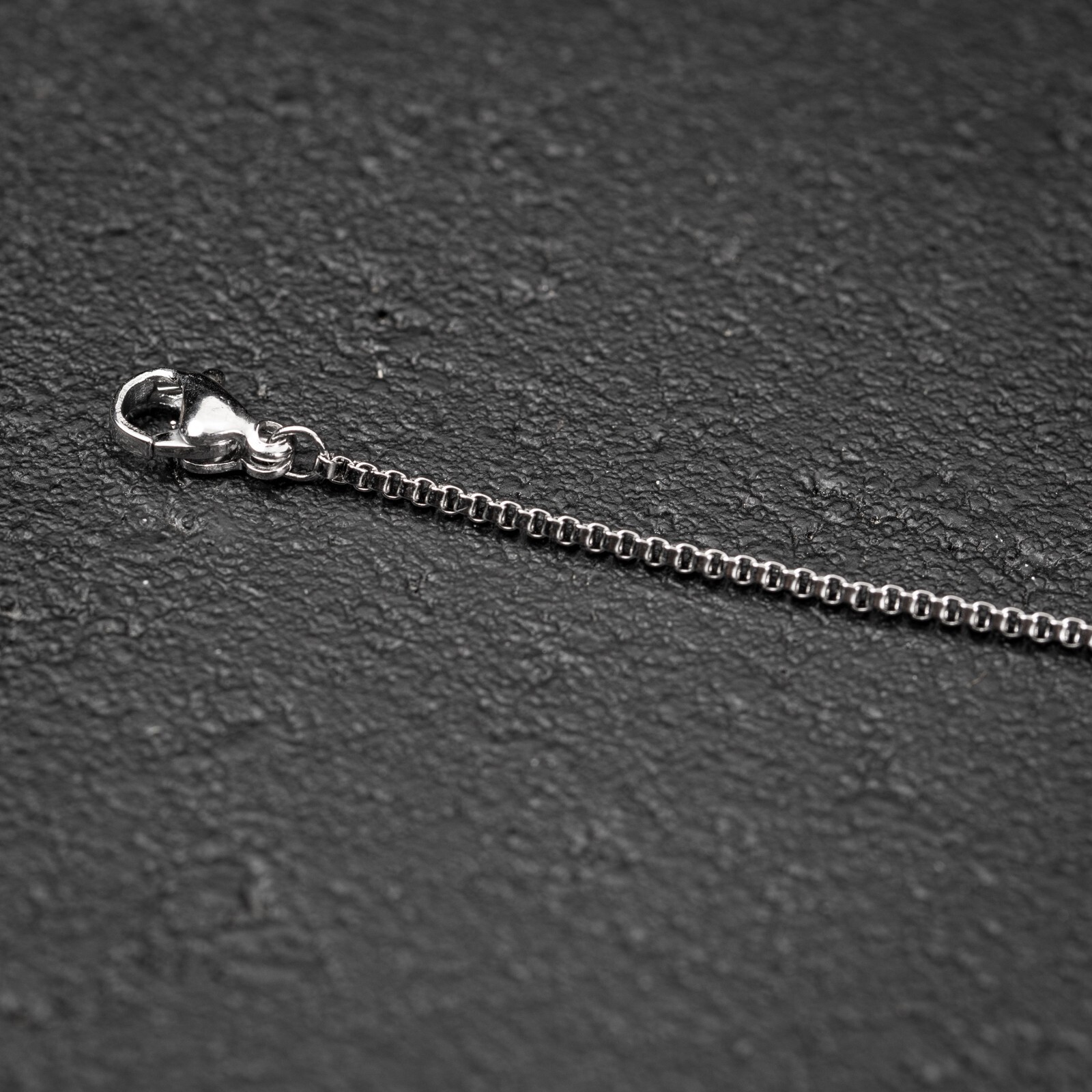 Women’s White Gold Plated Stainless Steel 1.5mm 16,18,20 Inch Box Chain Necklace