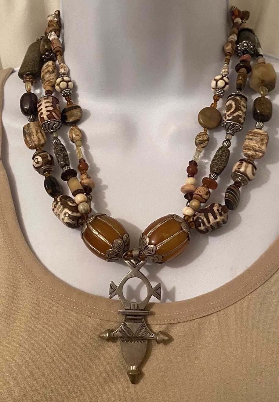 Global Trade Bead Necklace Amber Gemstone DZI Shell Glass Tuareg Cross Pendant