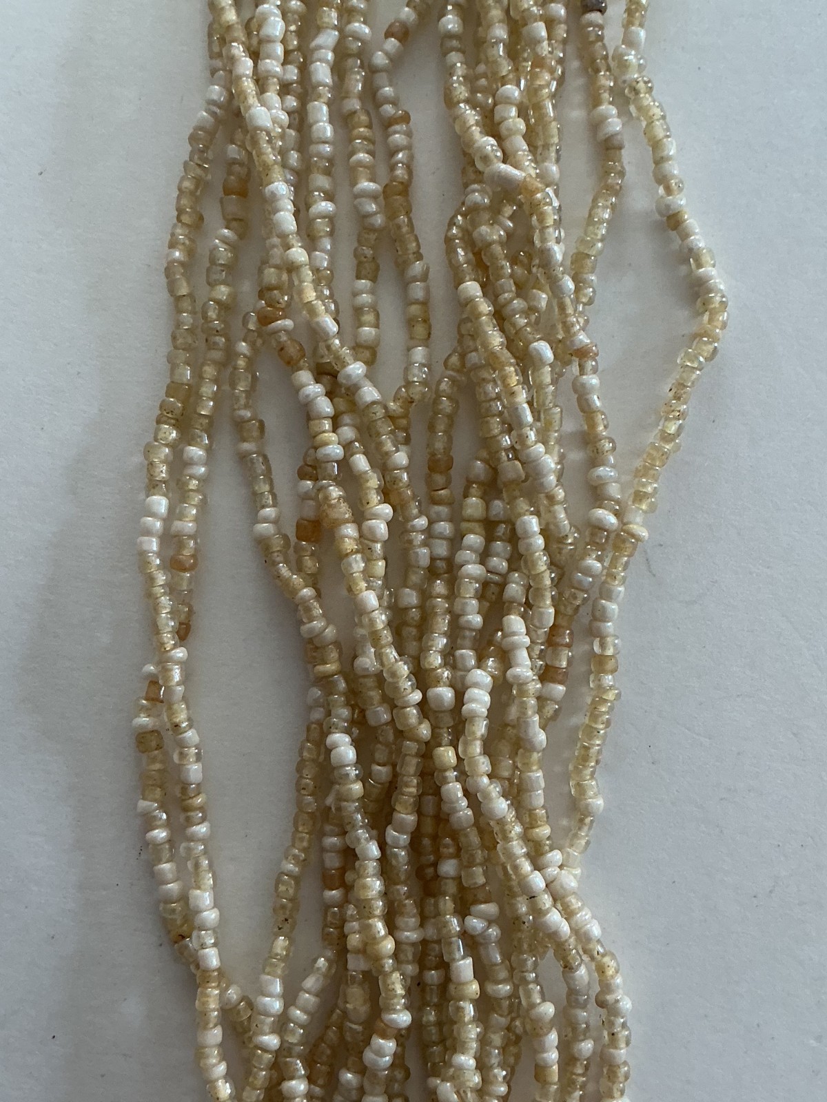 BEAUTIFUL VTG SEED BEAD 8 STRAND EXPRESS MOTHER OF PEARL NECKLACE B7-47