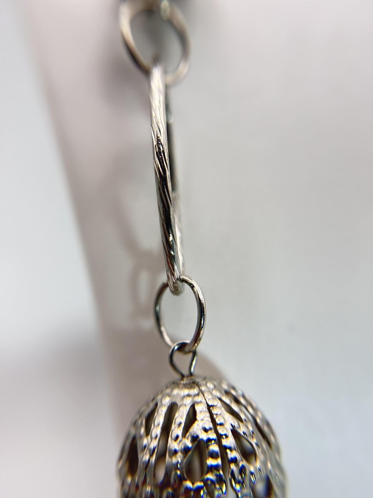 Necklace Silver Tone Filigree Ball Bead Oval Link Chain Statement Beaded