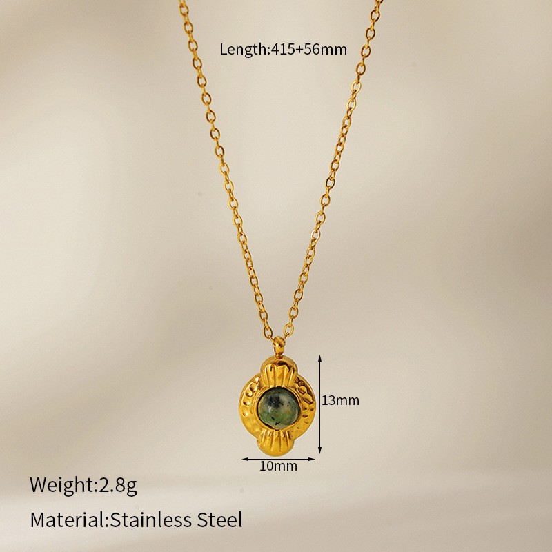 Vintage Emerald Stainless Steel Necklace Inlaid Titanium Steel Pendant Necklace