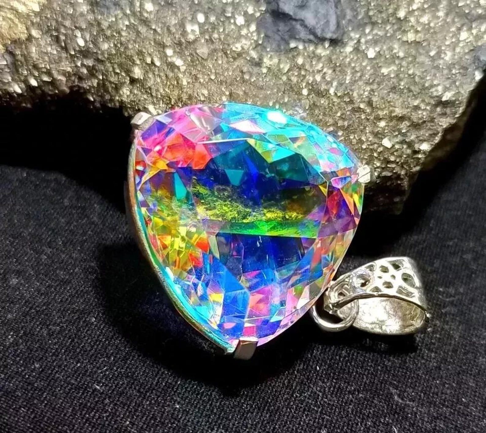 Natural Trillion Mystic Topaz 100 Ct+ 925 Solid Silver Rainbow Pendant Gemstone