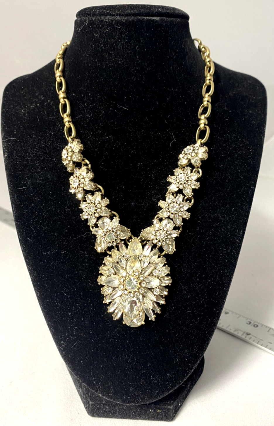Beautiful elegant Chloe & Isabel Starburst Clear Rhinestone Necklace Wedding