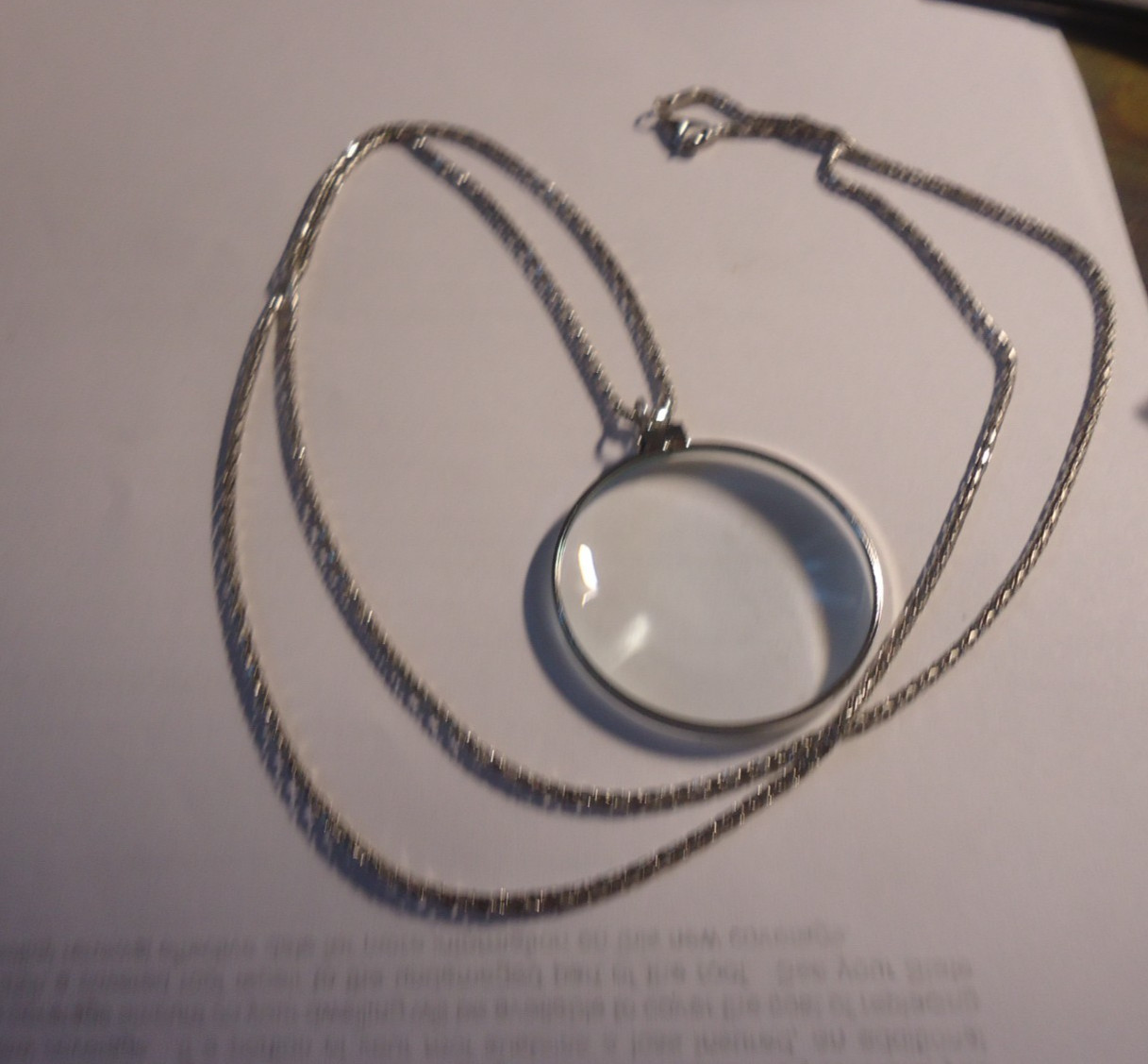 5X Magnifier Reading Magnifying Glass Lens Pendant Necklace 36” silver plated.