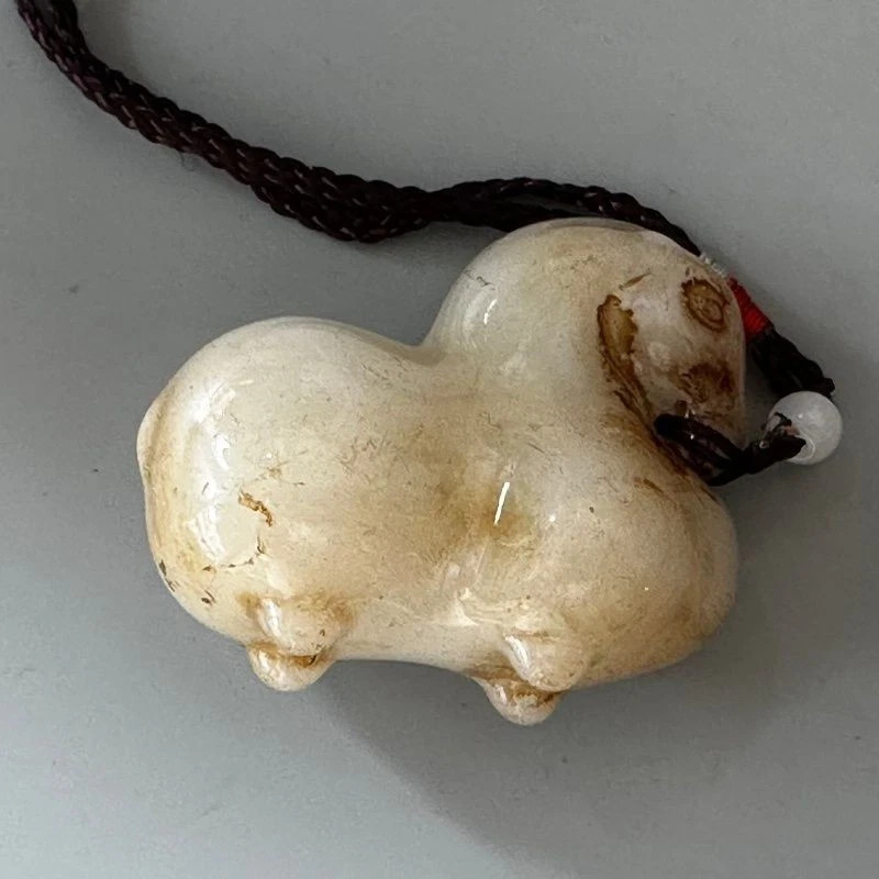 Vintage China Antique Archaize Old Hsiuyen Jade White Horse Pendant Collection