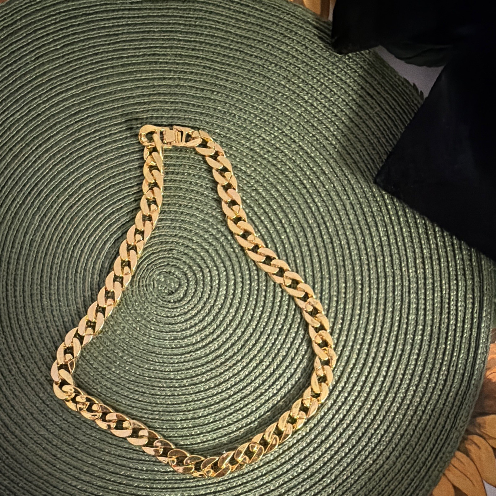 Gold Tone Metal Curb Link Chain Necklace, No Stone, Box Clasp Closure