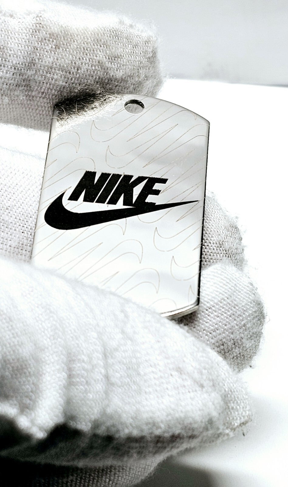 Nike Penadant | Mint Condition