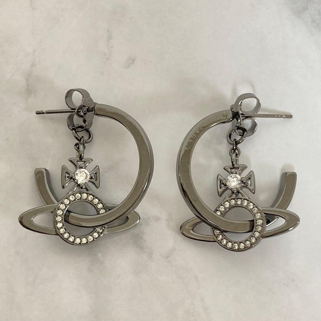 Vivienne Westwood Earrings MIRANDA Orb Hoop Dangle Gunmetal w/Pouch NO BOX