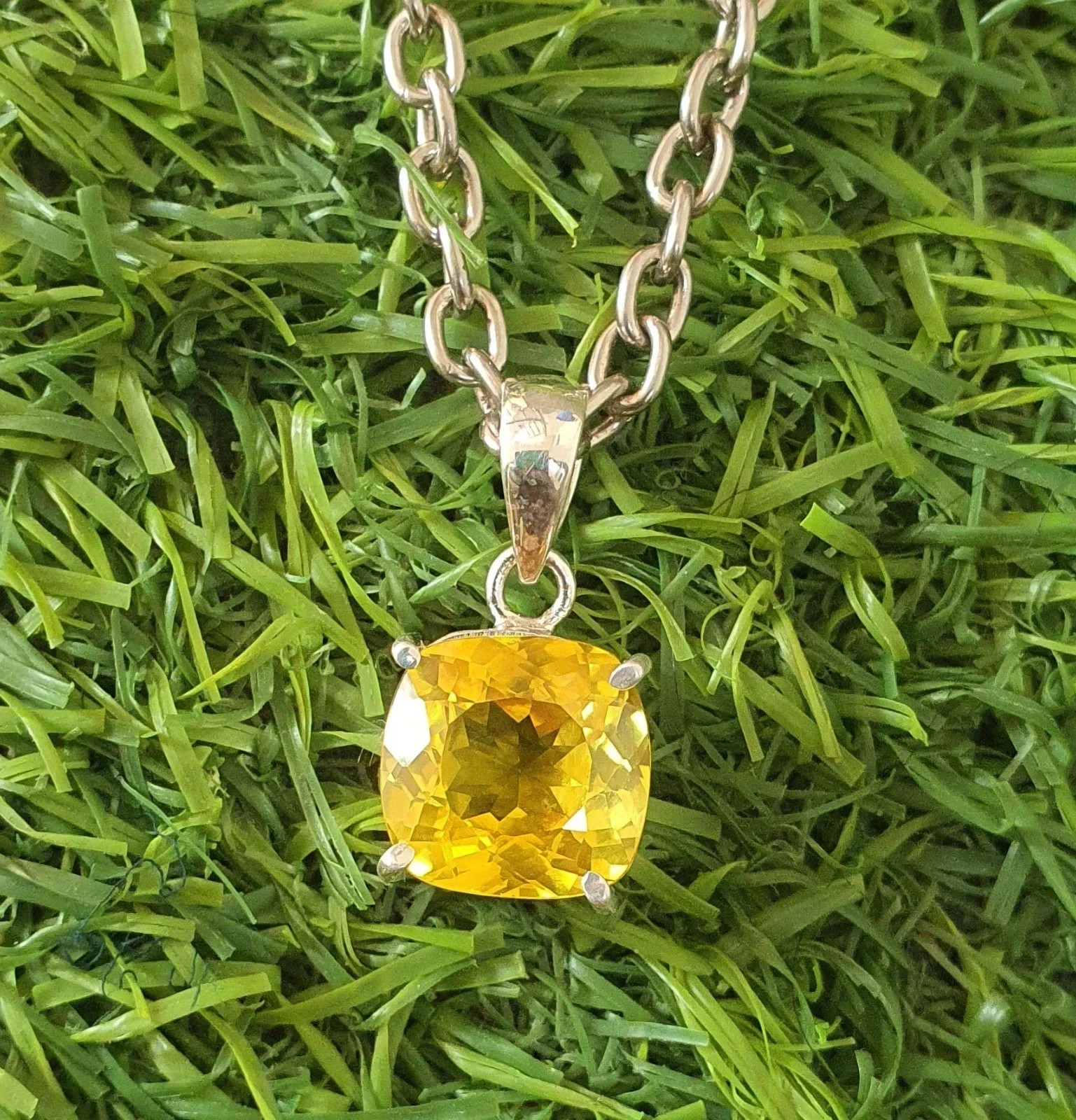 Natural 21.95 Ct Cushion Yellow Sapphire 925 Silver Pendant Gems GIE Certified