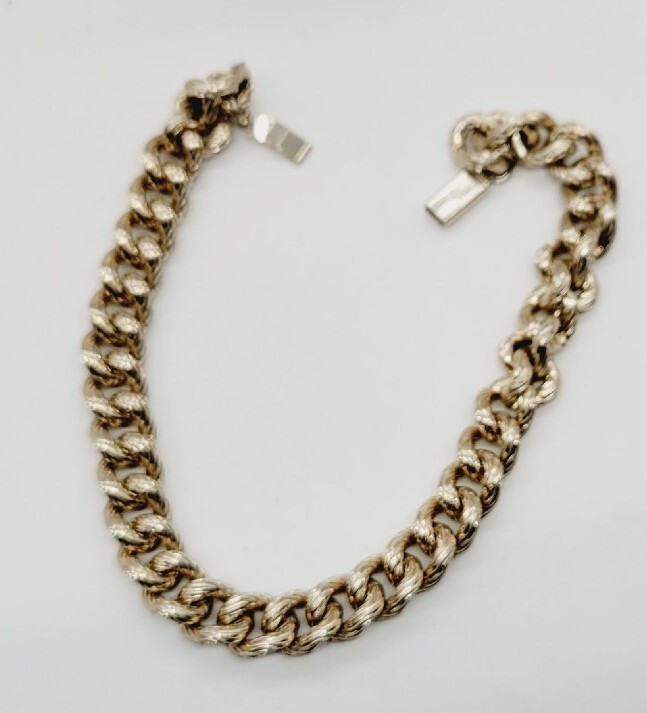 Chunky 80’s Style Pale Gold Tone Chain Link CHOKER Necklace 15 in Signed ENGLAND