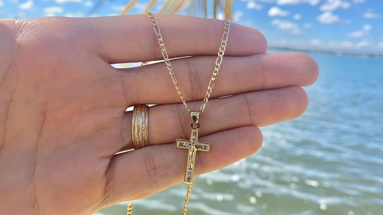 14K Gold Filled CZ Cross Necklace Charm Crucifix Women Men Kid Baby Figaro Chain