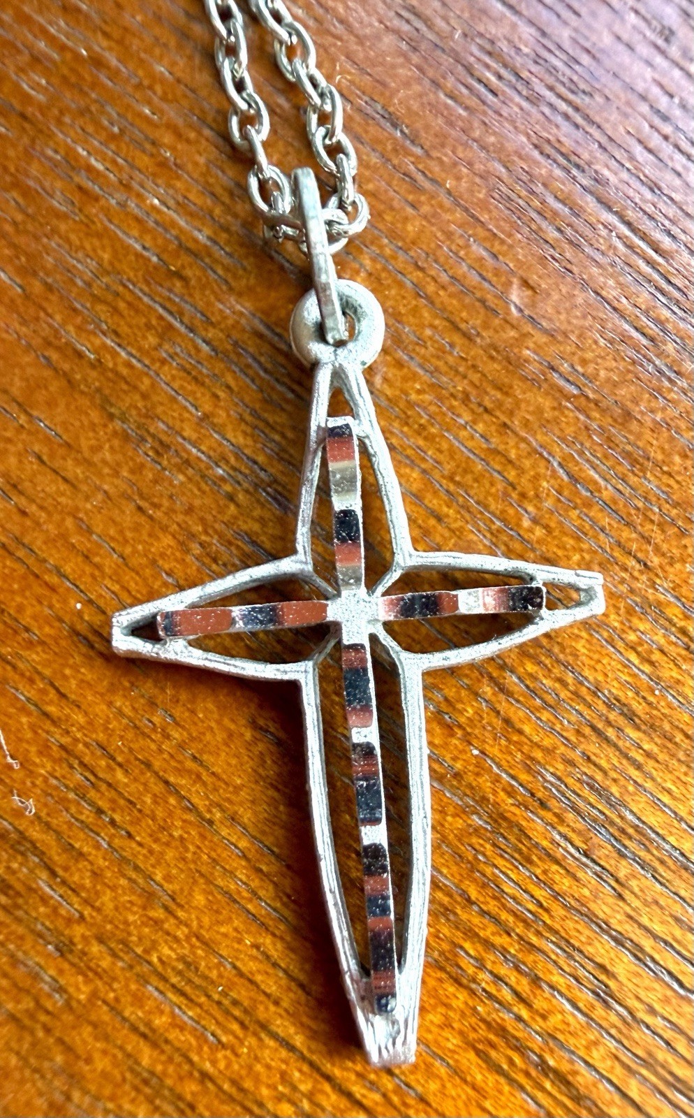 Silver-Tone Cross Pendant Necklace Cable Chain Spring Ring Closure Religious