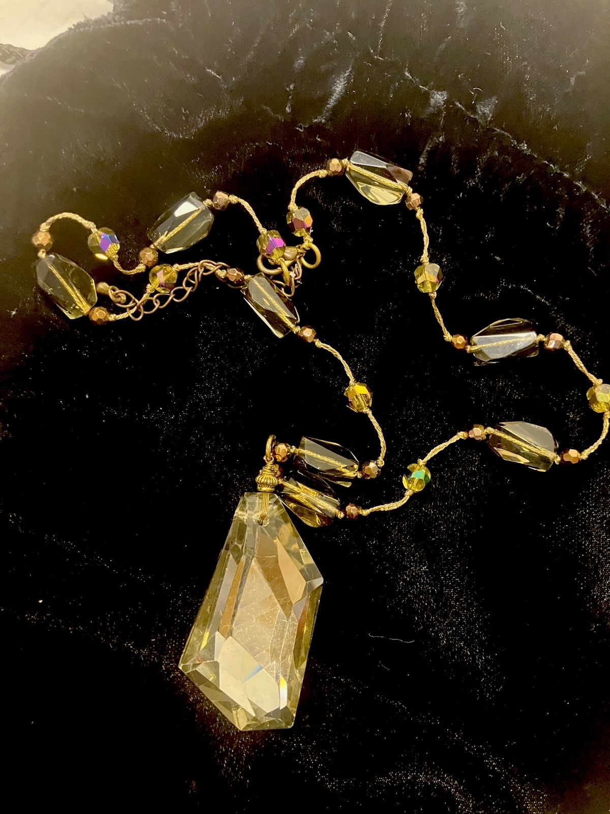 Asymmetrical Sparkling Smokey Crystal Pendant 17”-20” Crystal Bead Necklace VTG