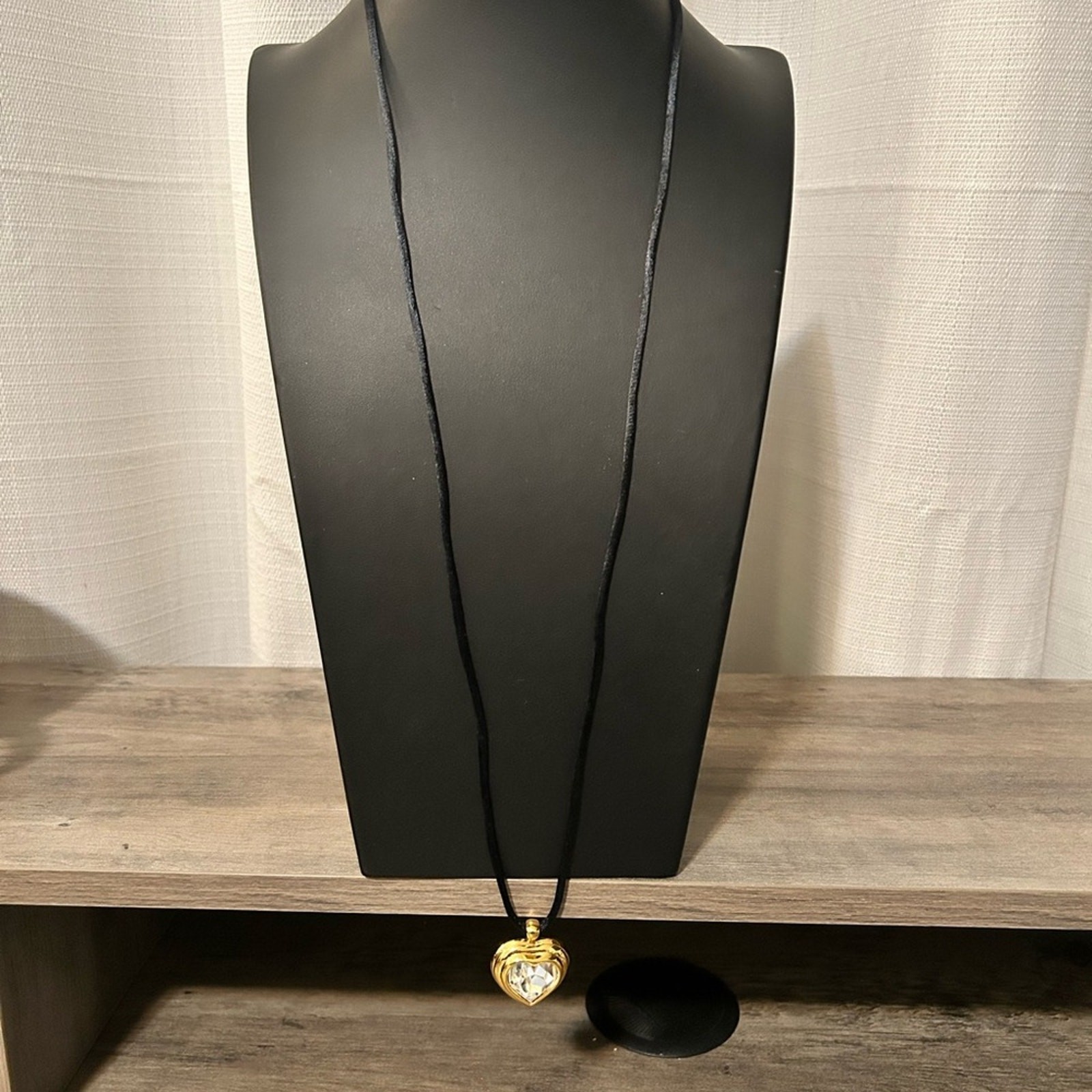 Rare Escada Modern Gold Plated Heart Crystal Pendant Necklace Black Cord #G016