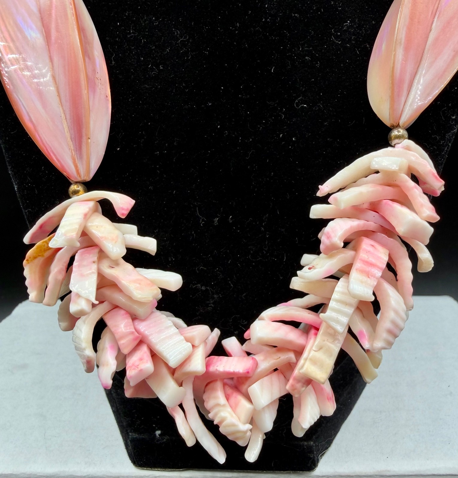 Vintage Pink Queen Conch Shell Statement Necklace Chunky Boho Heishi 1970s 26″
