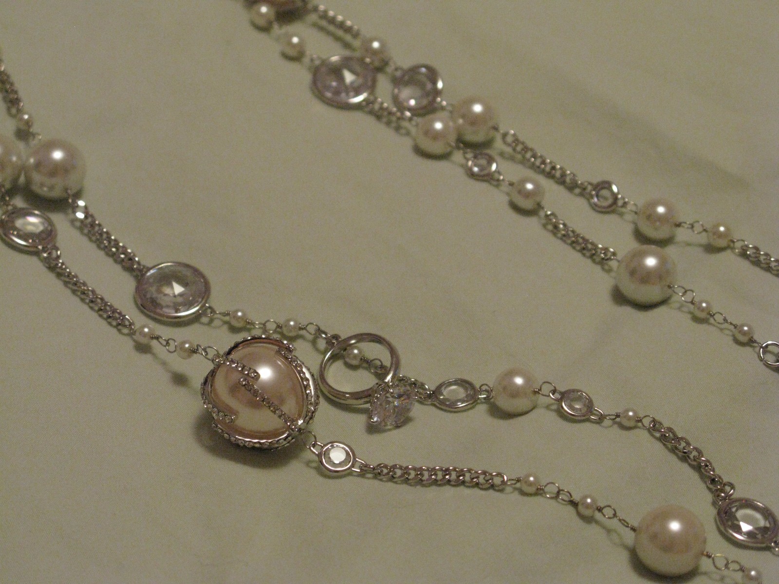 Betsey Johnson Engagement Wedding Crystal Pearl Two-Row Necklace NWT Beautiful!